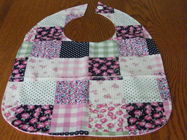 Protector de ropa de babero para adultos con bolsillos hecho a mano para ancianos discapacitados