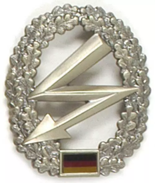 orig. Bundeswehr Barett Abzeichen Metall Barett Mütze Metall BW Truppengattung 2