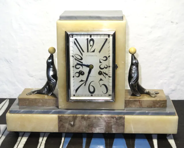 Pendule marbre onyx Art Déco avec otaries french clock