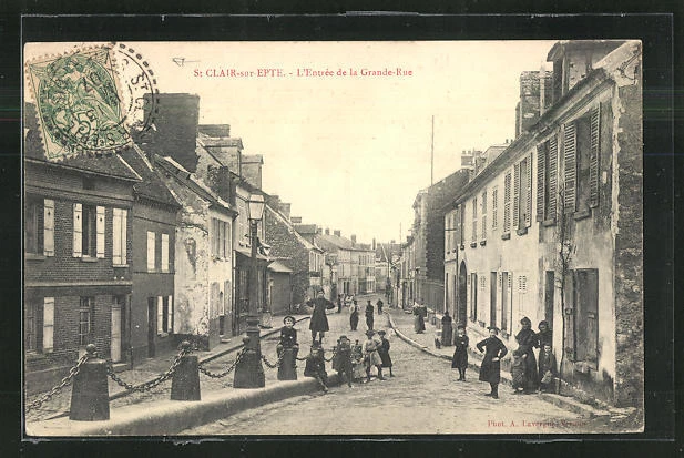 CPA St-Clair-sur-Epte, L'Entrance de la Grande-Rue 1907