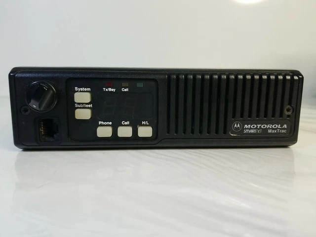 Motorola Smartnet MaxTrac Model # D35MWA5GC5AK Mobile Radio Israel