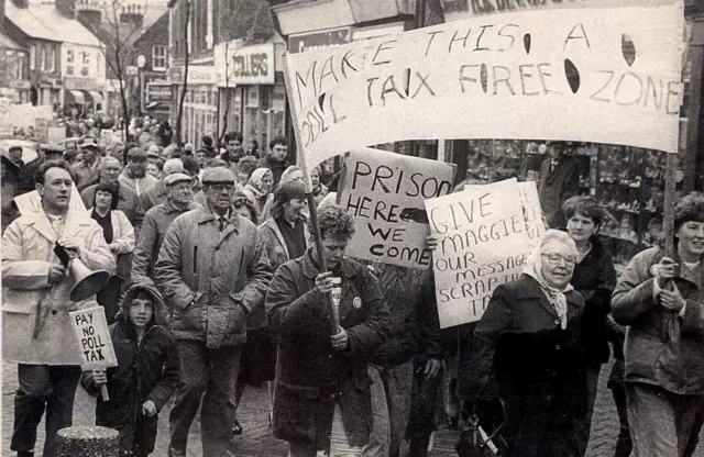 Postcard Anti Poll Tax Protestors March to the  Swadlincote Surgery Derby RPPC