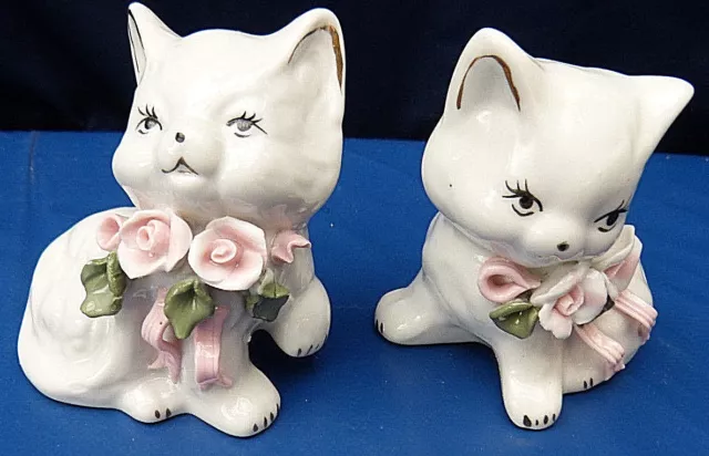 11600. Katze  -  Niedliches Katzen Paar  -   Figur  -  Rosen   -  8 cm