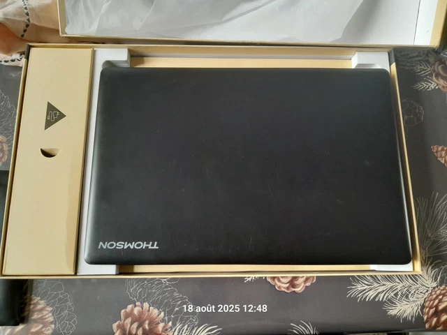 PC Portable Thomson NEO 14A-4WH128 – 14 Pouces, Intel Celeron, 4Go RAM, 128Go SSD, Windows 10