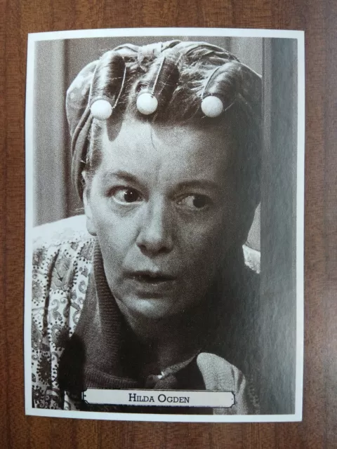 JEAN ALEXANDER *Hilda Ogden* CORONATION STREET NOT SIGNED CAST POST PHOTO CARD