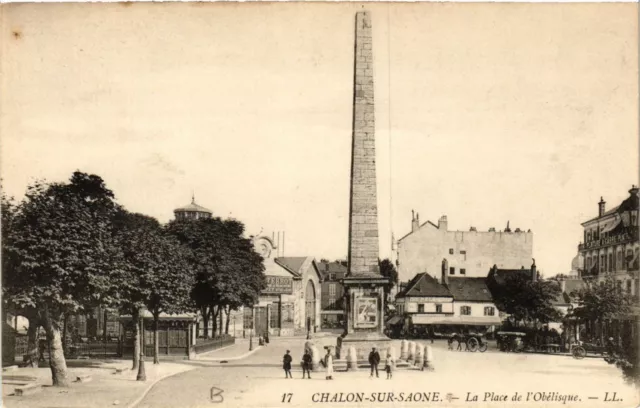 CPA CHALON-sur-SAONE - La Place de l'Obelisque (637876)