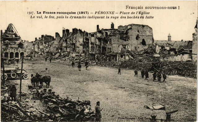 CPA Militaire, Peronne - Place de l'Eglise (277966)