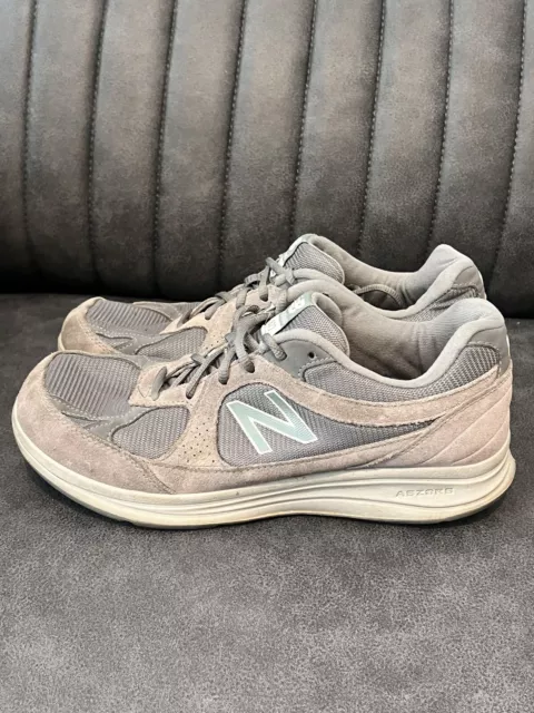 NEW BALANCE 877 Walking Shoes Mens Size 10 EUR 44 Gray Leather Mesh ...