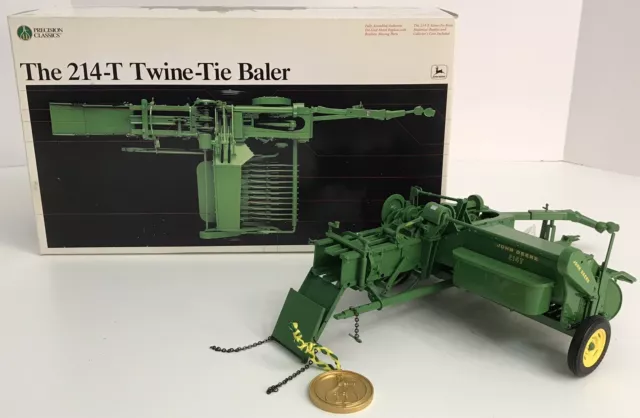 Ertl Precision Classics John Deere 1/16 Scale 214-T Twine Tie Square Baler 5770