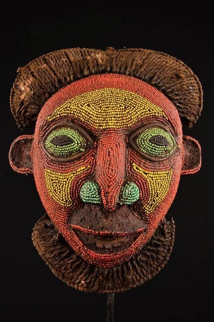 21226 African Old Bamileke Mask / Mask Cameroon