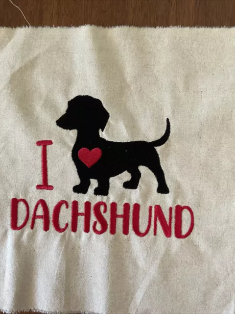 I ❤️ Dachshund - 9.5" Quilt block