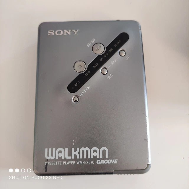 LECTEUR DE CASSETTE SONY WALKMAN WMEX670 Not Working Pour Pièces EUR