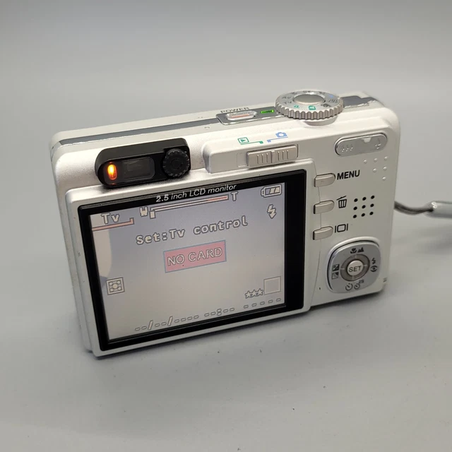 Hitachi HDC-831E 8,1 megapixel fotocamera digitale compatta argento testato 6
