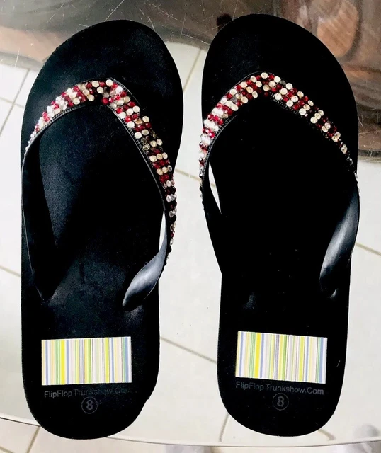 Trunkshow Embellished Crystal Thong Flip Flops. Size 8