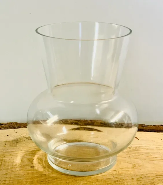 Large Clear Tulip Shape Mid Century Modern Glass Table Centrepiece Flowers Vase