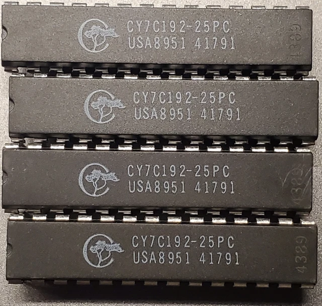 4 PCS - CY7C192-25PC 64K x 4 Static RAM SRAM - New Old Stock