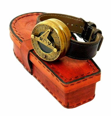 collezione artigianale Collezione nautica Compasso meridiana Orologio da polso con bussola in stile nautico in ottone antico Steampunk meridiana con bussola con cinturino in pelle 