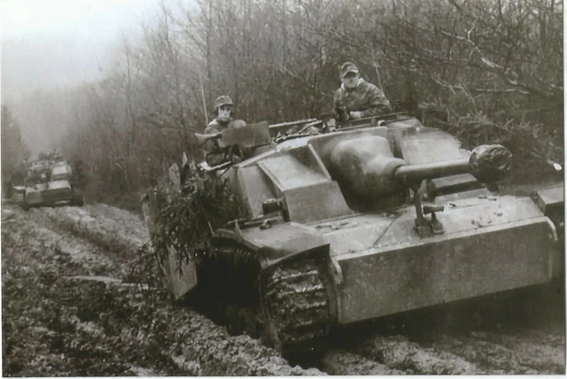 WK II DEUTSCHES Foto -- Stug III Panzer unterwegs EUR 4,25 - PicClick DE