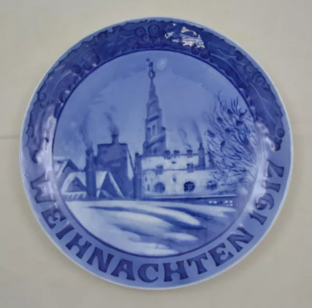 Royal Copenhagen - Weihnachtsteller 1917 - Christmas Plate 1917 --