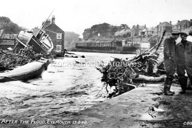 Lvd-40 After The Flood, Eyemouth, Berwickshire. Photo