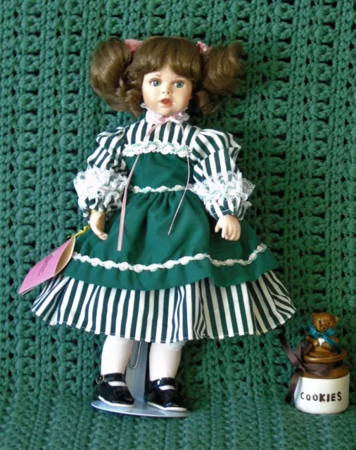 VTG PARADISE GALLERIES Porcelain 14" Doll "COOKIE" MISCHIEF MAKERS COLLECTION