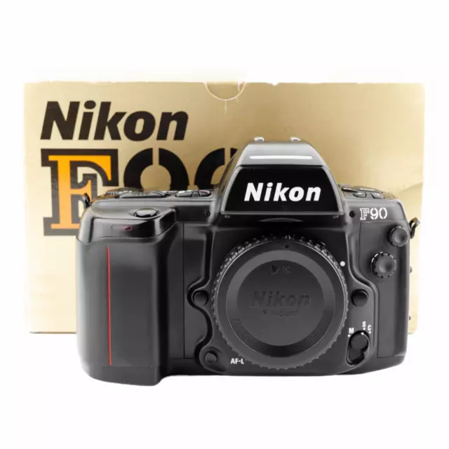 Nikon F90 body 35mm film camera reflex AF fotocamera autofocus AF-D lenses box