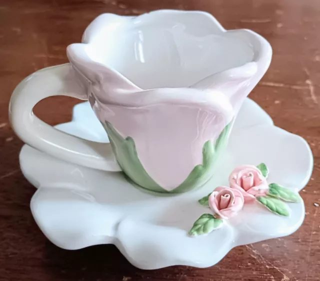 Mint Adorable Home Interiors & Gifts Porcelain Flower Shaped Tea Cup & Saucer