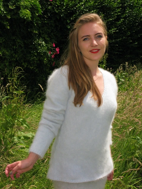 LADIES GIRLS SOFT Sexy Fluffy Fuzzy Light Blue Angora Sweater decoding=