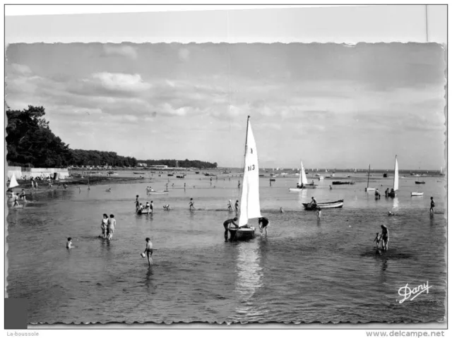 33 ANDERNOS LES BAINS -- vue sur le bassin d'arcachon.