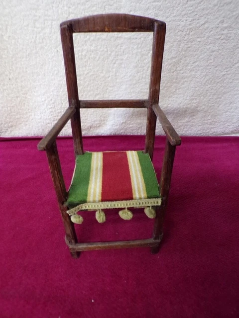 ANCIENNE CHAISE POUR enfant en bois tourne assise cannage EUR 15,50