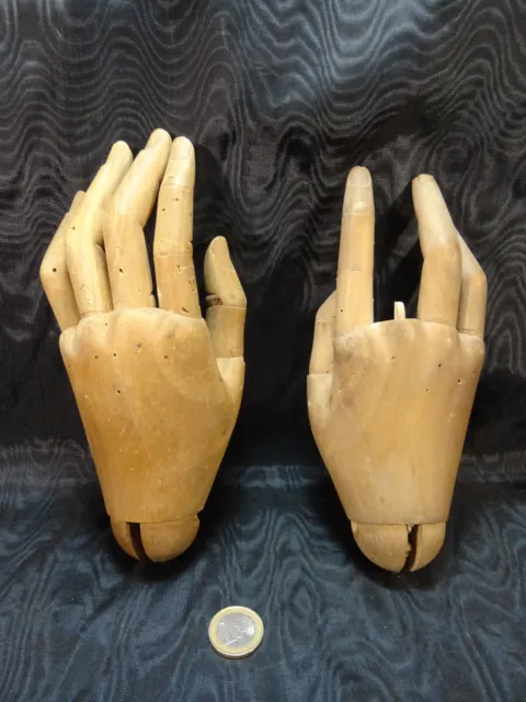 Main de mannequin en bois ancien articulé XIX  cabinet curiosité paire