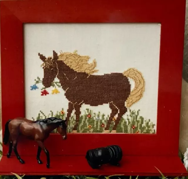Plantilla de bordado de punto de cruz "Frecuencias del caballo" de Cornelia Papesch