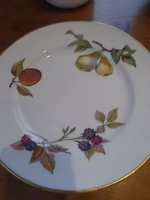 Royal Worcester England Fine Porcelain Evesham Pattern Salad Side Plate 8.25"