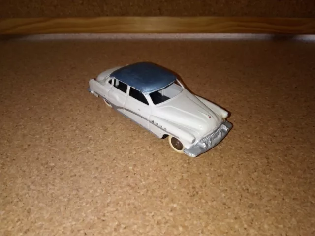 Dinky toys 24V Buick Roadmaster Made in France Meccano