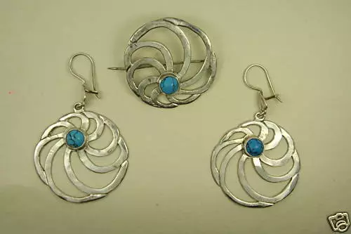 VINTAGE SIGNED TGI Turquoise 925 STERLING SILVER SET BROOCH  + EARRINGS  ~ 24g