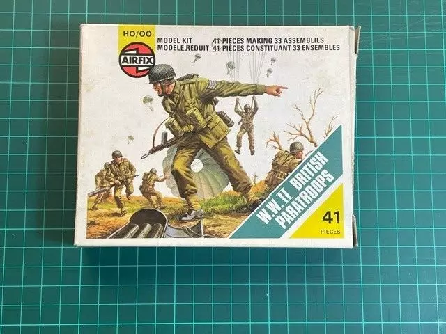 Airfix HO/OO 1/72 Scale WWII  Vintage British Paratroops Near Complete Boxed Set