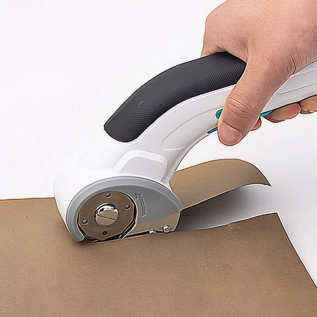 Forbici Elettriche Senza Fili Con 4 Lame – Taglio 0,8 Mm, Batteria 2000 MAh, Per Cartone, Pelle, Tessuti - 6