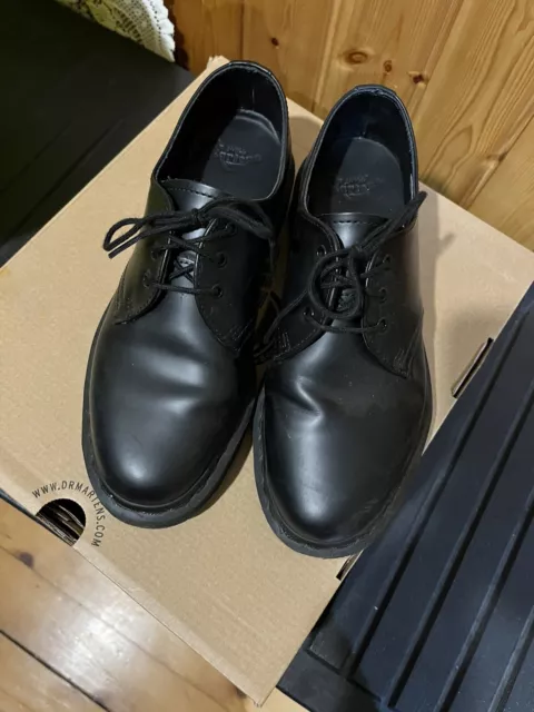 Dr martens deals stringate basse