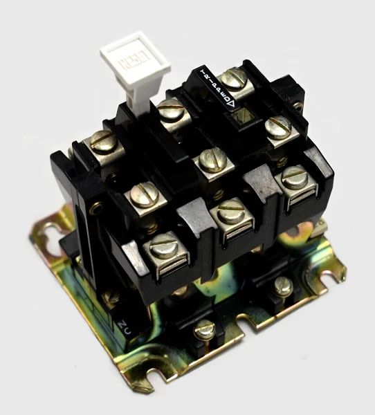 Allen Bradley 592-B0V16 Series B Overload Relay