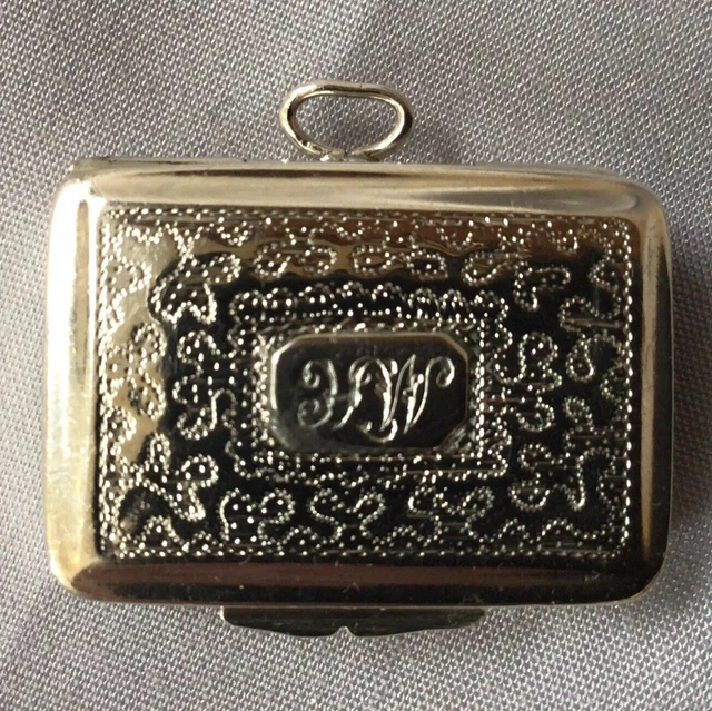 Georgian 1822 Solid Silver Vinaigrette By Thomas Newbold, Birmingham. Bright Cut