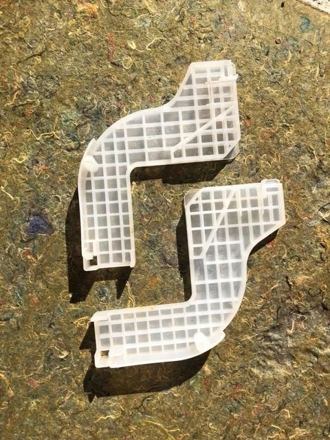 Clip Passe-câble Pour Lave-vaisselle Brandt DFH92E - Pièce Occasion
