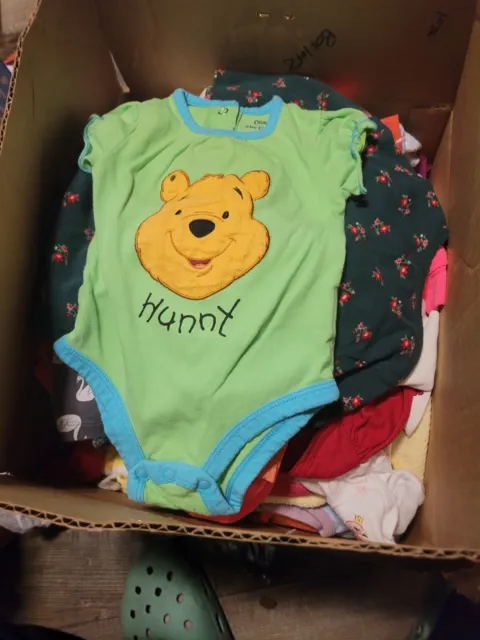 Lote masivo de ropa para bebé niña de más de 160 piezas 0-3 meses 3-6 + meses enorme