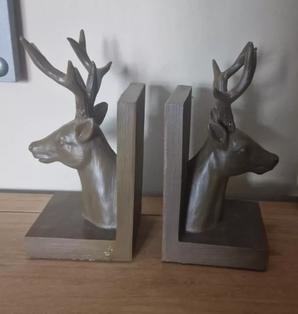 Pair Of Rustic Brown Deer Stag Head Book Ends