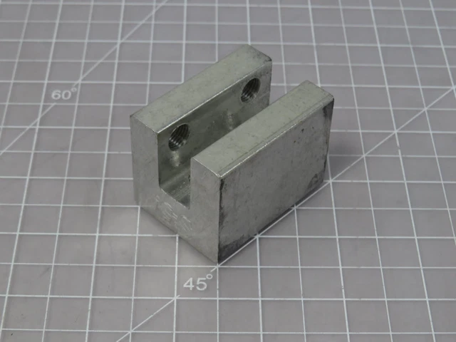 Lot of 150 30 S-5 S mini 150 S-5 S Base Clamps T192172