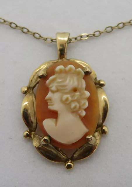 9 carat solid gold & carved shell cameo vintage Art Deco antique pendant