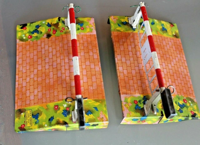 HORNBY France échelle O Petit passage à niveau pour train mécanique  1950/60