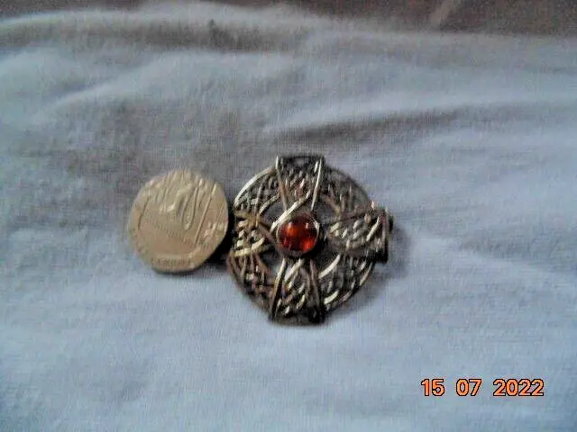 Womens silver celtic brooch 925 with amber stone