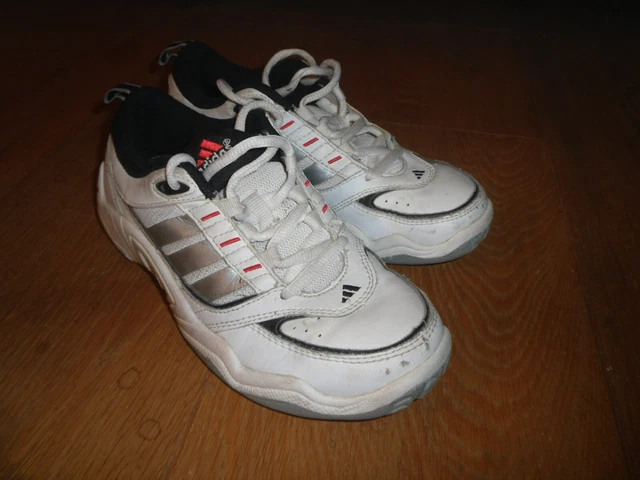 adidas Kinder Sportschuhe Turnschuhe Hallenschuhe Gr. 34