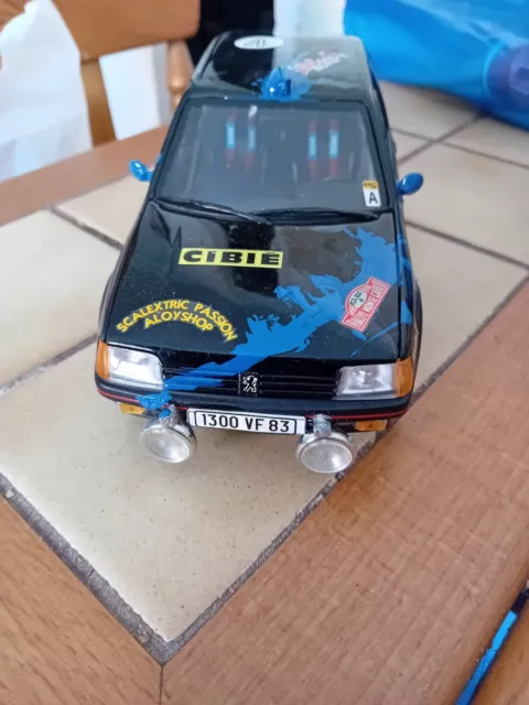 peugeot 205  gti modifié ancienne solido ech 1,18