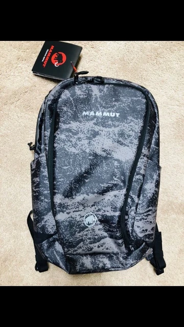 Mammut Seon Shuttle X Backpack 22L dark granit Hiking School bag NWT Mammut Seon Shuttle X Backpack 22L dark granit Hiking School bag NWT